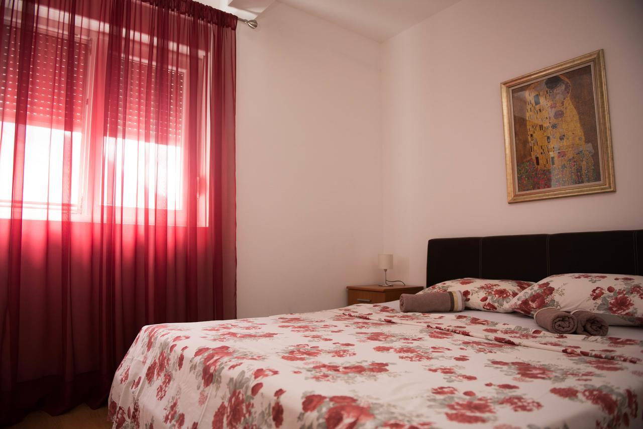 Apartments Luka Kotor Exterior photo